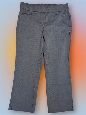 Anne Klein Black and White Pinstripe Pull-on Capris sz 8